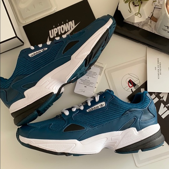 NWT Adidas Falcon rare shoes - Picture 5 of 8